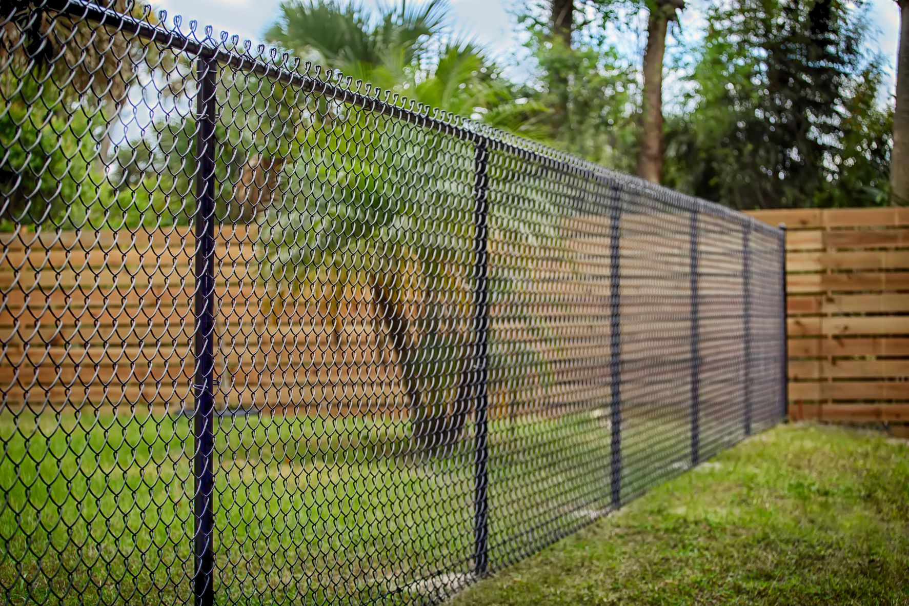 The Advantages of Chain Link Fences